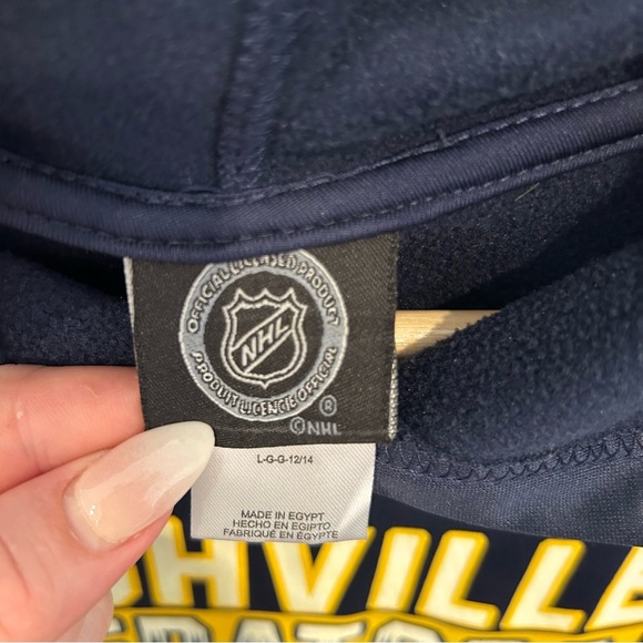 Nashville Predators Navy Hoodie - Picture 3 of 5